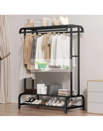 Черна закачалка за дрехи с поставка за обувки